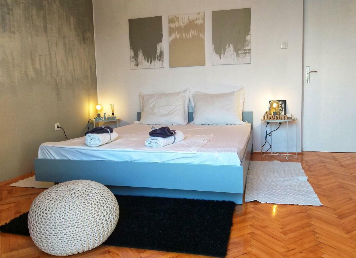Apartman For 4 - Lovreta Макарска Экстерьер фото